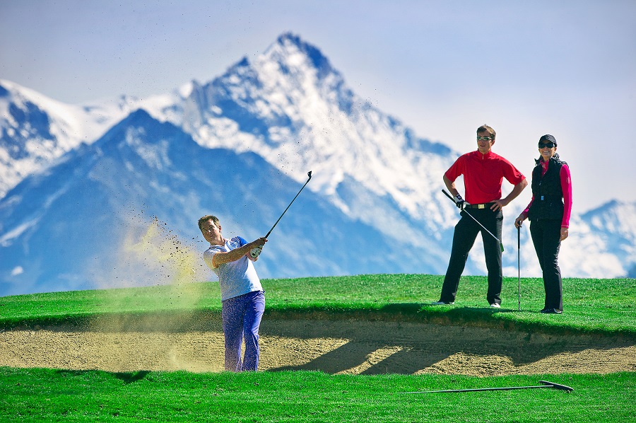 Verão na Suíça é marcado por torneio de golfe e atividades ao ar livre