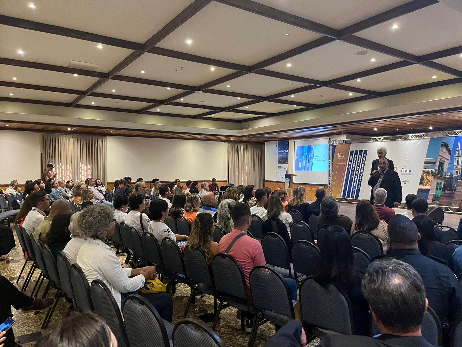 Encontro Fluminense FBHA - Integração do Turismo Regional reúne em Teresópolis RJ 300 profissionais do turismo