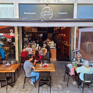 Restaurantes onde os turistas podem conhecer a cultura mineira