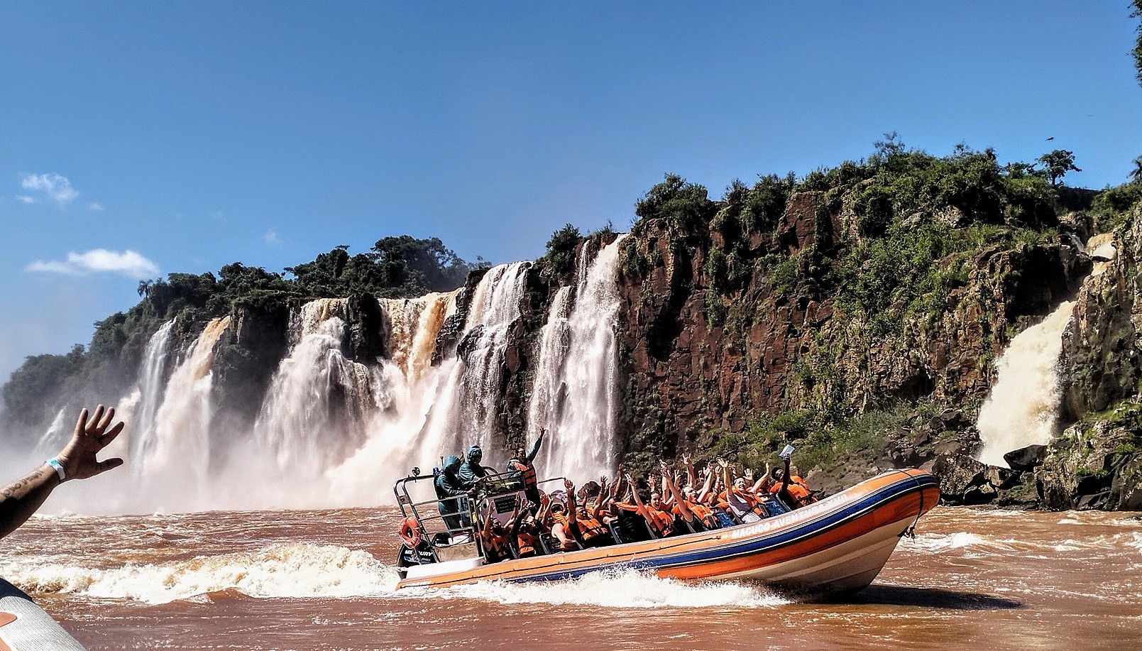 Macuco Safari é cenário para grandes produções cinematográficas nacionais e internacionais